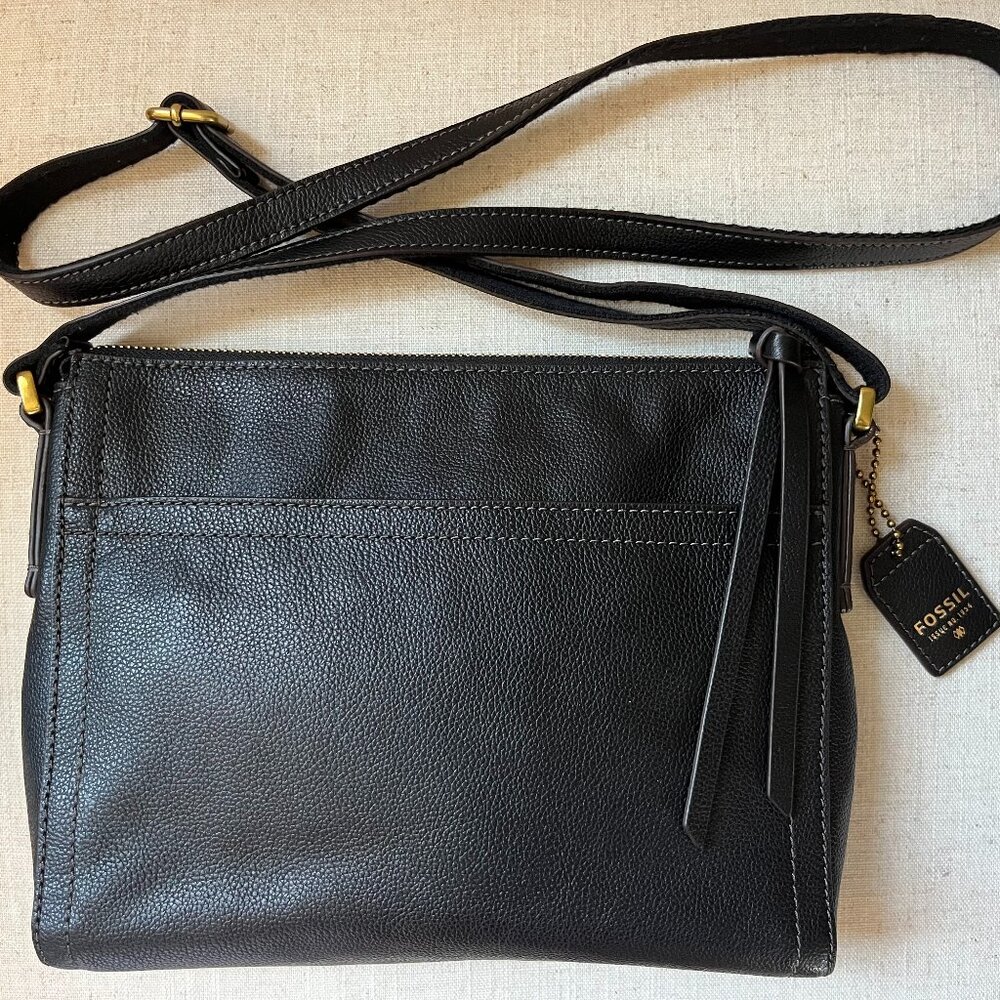 Fossil Pebbled Leather Zipper Crossbody